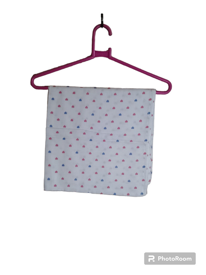 DBABST3- HEART PRINT NEWBORN BABY SWADDLES